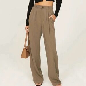 NWT, Reformation Mason Pleated Pants High Rise Relaxed Wide Leg Mushroom Size 12